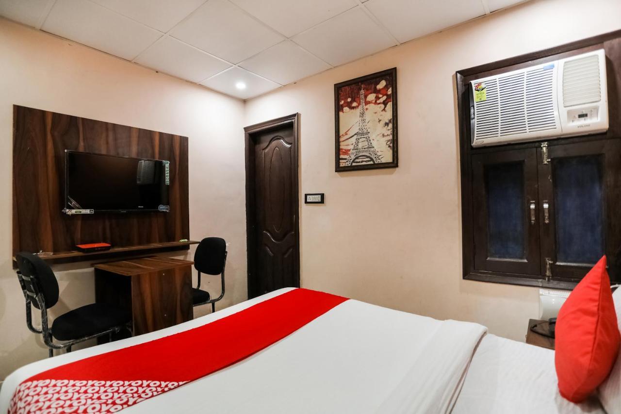 Oyo 72993 Hotel The Gold ファリーダーバード エクステリア 写真